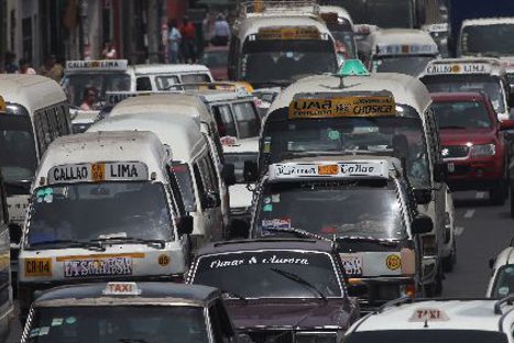 Transportistas suspenden paro