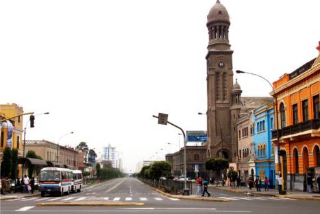 Restringirán tránsito vehicular en avenidas Brasil y Alfonso Ugarte por Parada Militar