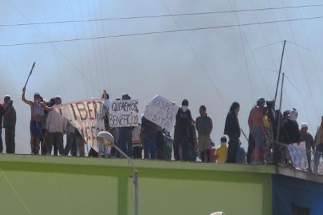 Motín en Arequipa culminó con firma de acta con autoridades limeñas