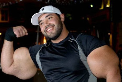 FOTOS: Conoce a Moustafa Adel Ismail, el hombre con los biceps más grandes del mundo