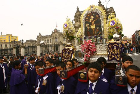 Indeci te recomienda que hacer y que no durante el recorrido del Señor de los Milagros