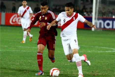 Paolo Guerrero felicitó a surfistas por medallas de oro en juegos bolivarianos