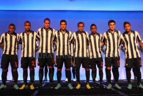 Alianza Lima presentó su nueva camiseta – FOTOS