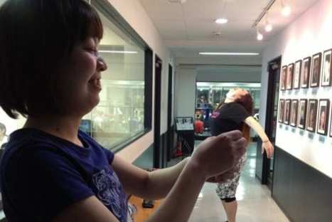Conoce la nueva moda fotográfica de Japón, el 'Ataque a los titanes'