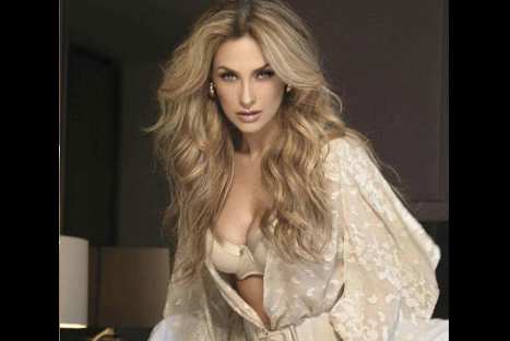 Aracelly Arambura sacó a relucir su lado más sexy - FOTOS