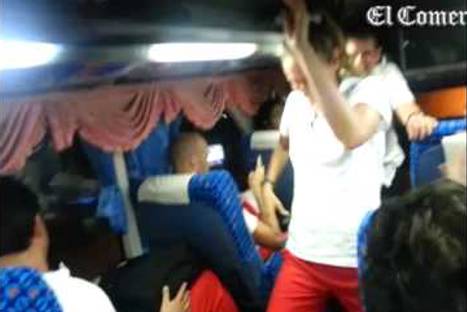 Natalia Málaga celebro triunfo peruano bailando en bus – VIDEO