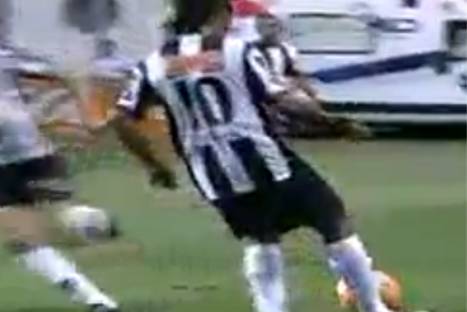 Mira el 'pase mágico' de Ronaldinho en el Brasileirao – VIDEO