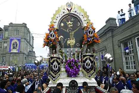 Roban más de 40 mil soles de fondos para la procesión del Señor de los Milagros