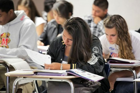 Universidades de EE.UU admitirán alumnos indocumentados
