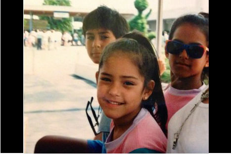 Karen Schwarz publica tierna foto de su infancia