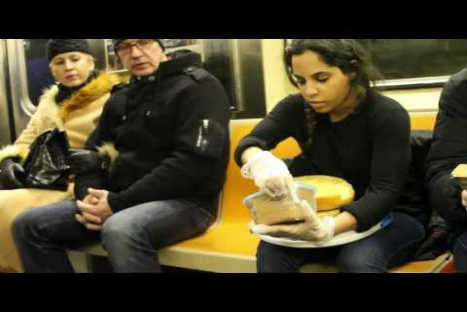 Nueva York tiene a su  'Robin Hood' de la pastelería -VIDEO