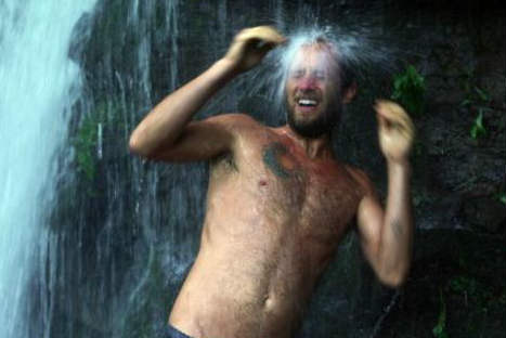Joven decide no bañarse y ... ¡no apesta!