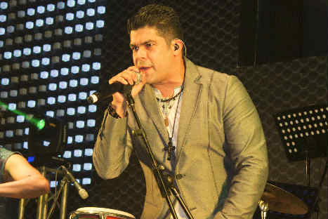 Radio Panamericana festejó los 25 años de carrera de Jerry Rivera -FOTOS
