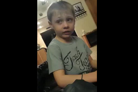 Niño sufre 'por tener dos novias' -VIDEO