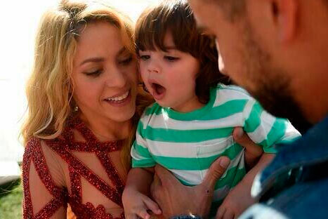 Conmovedoras imágenes de Shakira y su familia en la clausura del mundial (FOTOS) Conmovedoras imágenes de Shakira y su familia en la clausura del mundial (FOTOS)