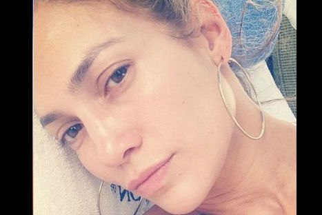 La cantante Jennifer López publicó fotos sin maquillaje en redes sociales (VIDEO) La cantante Jennifer López publicó fotos sin maquillaje en redes sociales (VIDEO)