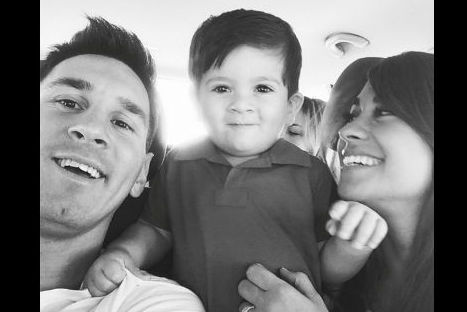 Messi compartió selfie con su familia (FOTOS)