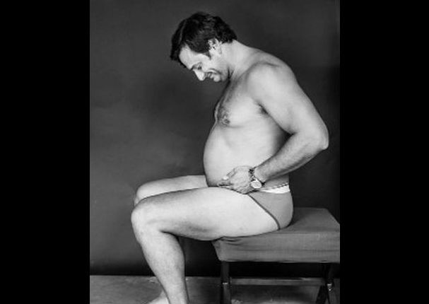 Hombre que posó como embarazado se vuelve viral en redes sociales (FOTOS) Hombre que posó como embarazado se vuelve viral en redes sociales (FOTOS)