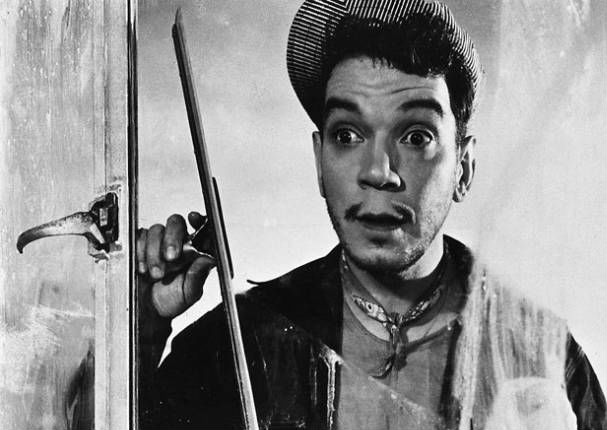 ¡Divertidísimo!: Cantiflas baila el famoso Ras Tas Tas (VIDEO)