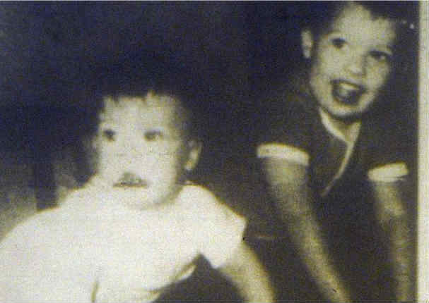 ¿Quién es este tierno bebé? Descúbrelo en 13 tiernas fotos (FOTOS)