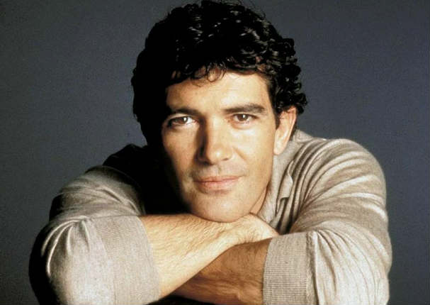 ¿Antonio Bandera ya tiene novia? (FOTOS)