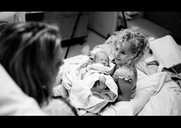 18 fotos de la reacción de niños que conocen a sus hermanos por primera vez (FOTOS) 18 fotos de la reacción de niños que conocen a sus hermanos por primera vez (FOTOS)