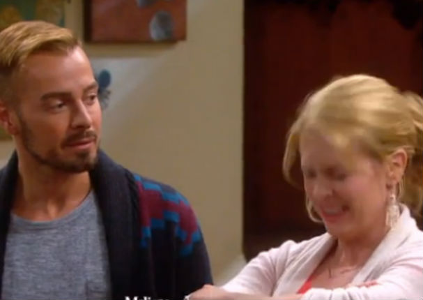 ‘Sabrina, la bruja adolescente’ vuelve a la TV por Halloween (FOTOS/VIDEO)