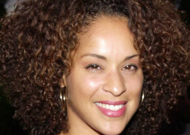 Mira cómo luce ‘Hilary Banks’ de ‘El príncipe del rap’ (FOTOS)