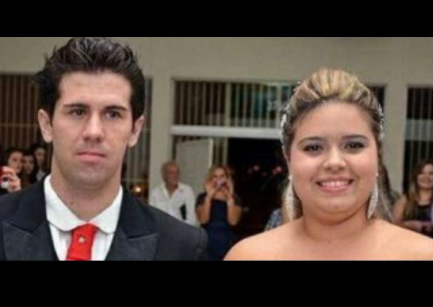 Novia invita a su pareja a una boda, ¡y termina siendo la suya!