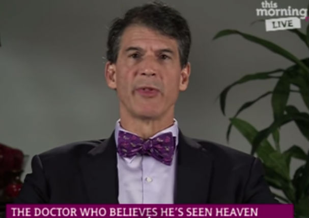 Neurocirujano asegura haber visto a Dios en el Paraíso