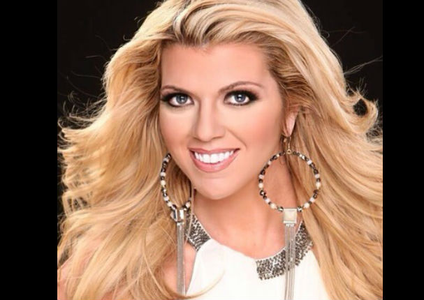 Conoce a la joven que tras perder 45 kilos se convirtió en reina de belleza (FOTOS)