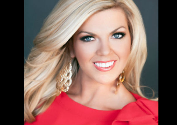 Conoce a la joven que tras perder 45 kilos se convirtió en reina de belleza (FOTOS)