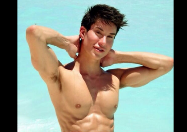 Conoce el rostro real de 'Ken Doll Humano' (FOTOS)