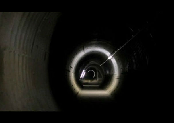 Salen a la luz imágenes de de un túnel secreto donde Hitler desarrollaba la bomba atómica (FOTOSO)