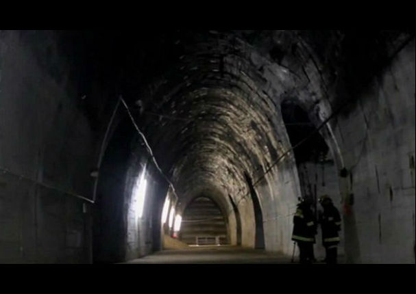 Salen a la luz imágenes de de un túnel secreto donde Hitler desarrollaba la bomba atómica (FOTOSO)