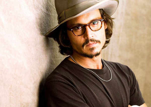 Johnny Depp reaparece con una apariencia bastante agotada y un look diferente (FOTO)