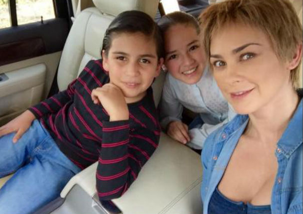 Aracely Arámbula sorprende con radical cambio de look (FOTOS) Aracely Arámbula sorprende con radical cambio de look (FOTOS)