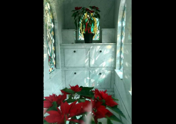 Tumba de ´Chespirito´ aún no lleva su nombre (FOTOS)