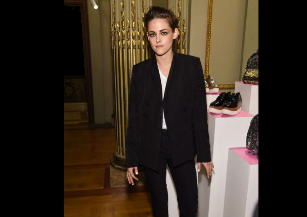 Kristen Stewart se lució con un look muy masculino (FOTOS)