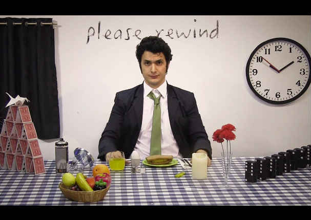 Este video 'al revés' se ha convertido en la sensación de todo el ciberespacio (VIDEO)