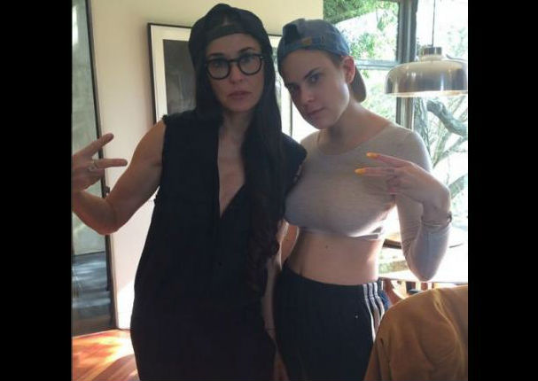 Protagonista de 'Ghost' alborota Instagram por posible retoque estético (FOTOS)