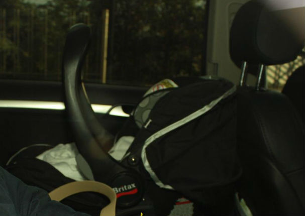 Difunden las primeras fotos de Shakira y el pequeño Sasha fuera del hospital (FOTOS)