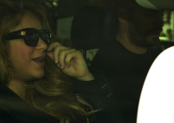 Difunden las primeras fotos de Shakira y el pequeño Sasha fuera del hospital (FOTOS)