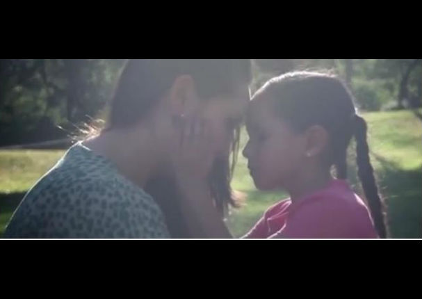 Conmovedor mensaje de niña a sus padres te hará reflexionar (VIDEO)