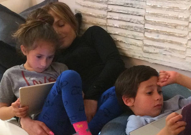 Mira cómo son los domingos para Jennifer Lopez y sus hijos (FOTO)