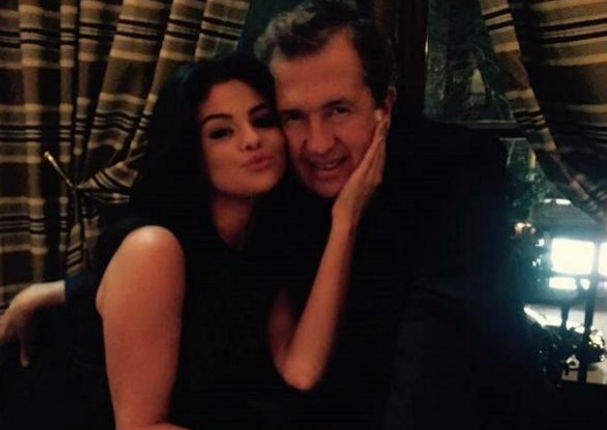 Selena Gómez le dedica tierno mensaje a Mario Testino