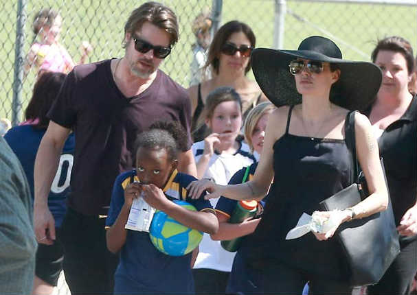 Brad Pitt y Angelina Jolie son captados muy cariñosos