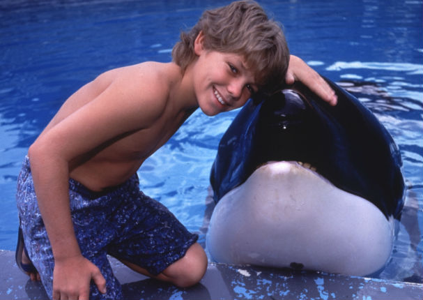 Mira cómo luce hoy Jesse, el niño de 'Liberen a Willy' (FOTOS)