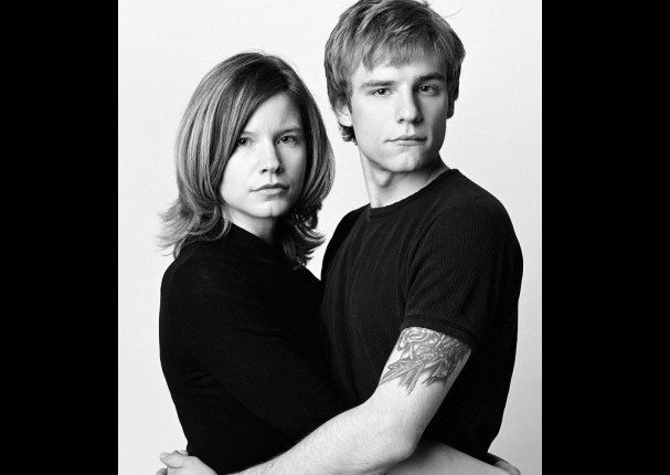 Mira las asombrosas fotos de 'gemelos' que no son familia