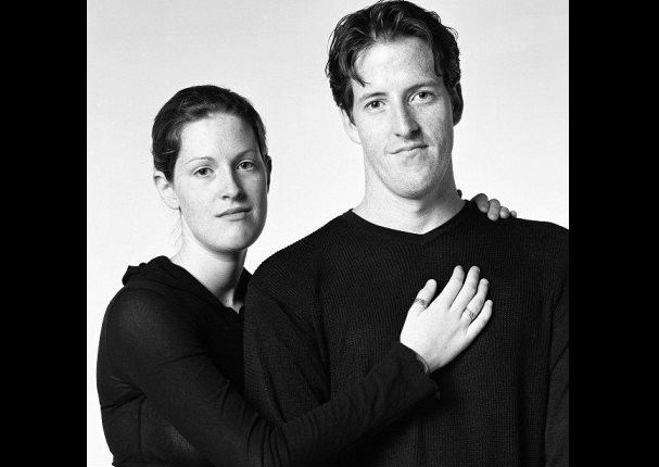 Mira las asombrosas fotos de 'gemelos' que no son familia